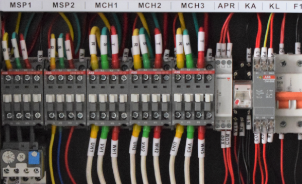 黄瓜视频污污下载接触器控制