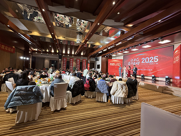 黄瓜视频APP下载入口机械年会