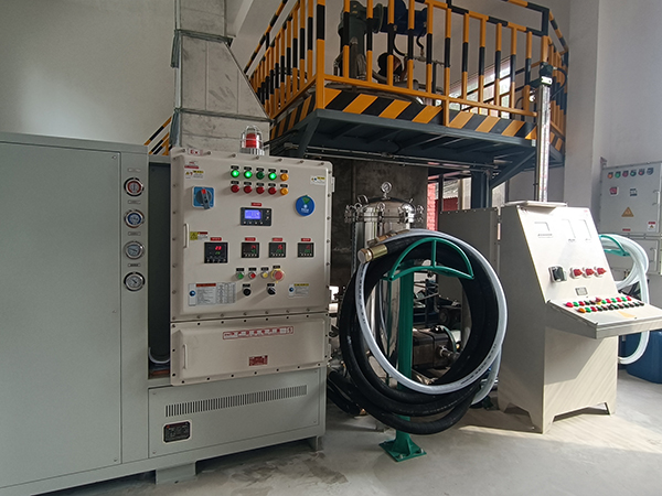 防爆冷热一体油温机