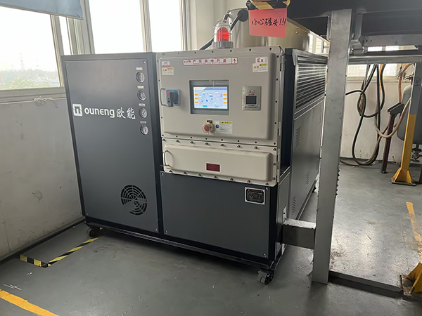 医药中间体半管式不锈钢反应釜防爆电加热油炉