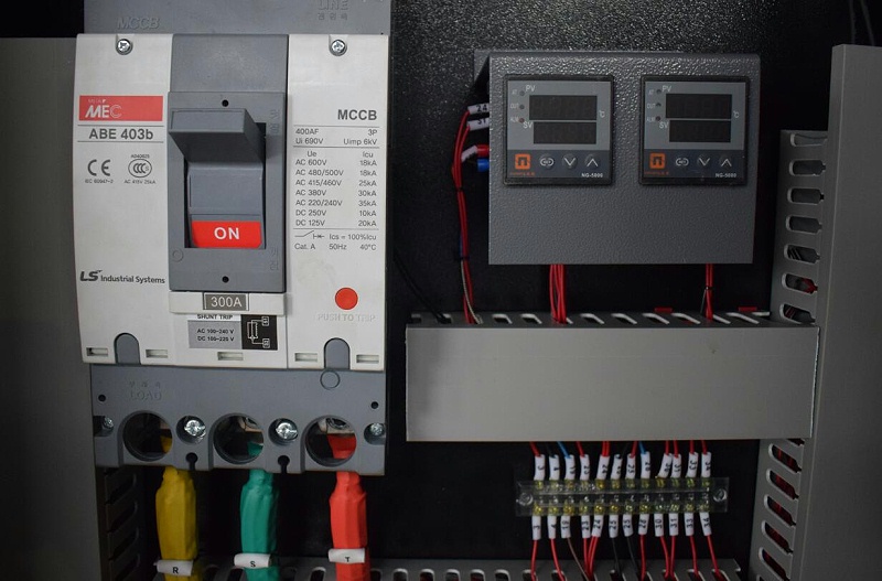 黄瓜视频污污下载电源开关