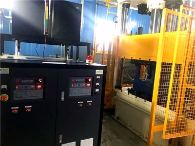 冷热油切换黄瓜视频污污下载的优点？「黄瓜视频APP下载入口机械」从碳纤维模压成型说起