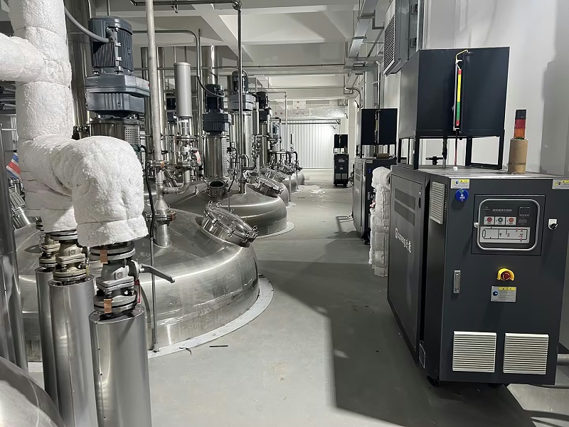 反应釜控温，150KW有机热载体炉和高温油温机， (1)