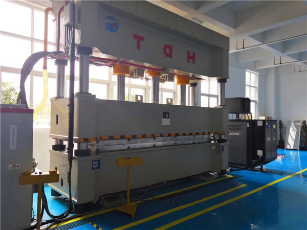 碳纤维螺旋桨成型黄瓜视频污污下载 (2)