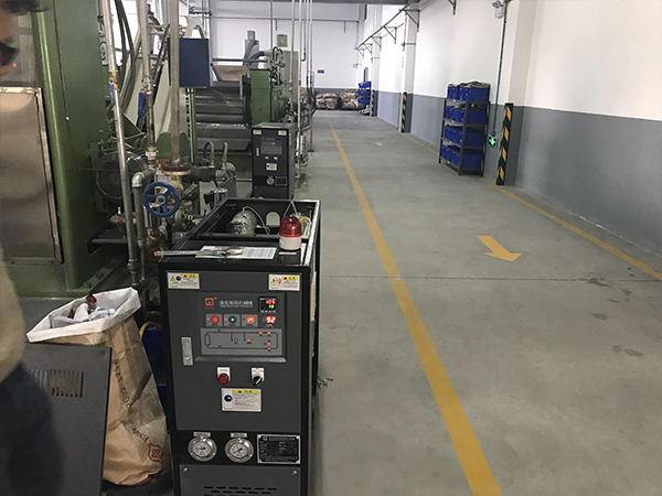 高精度成型塑料黄瓜视频污污下载2