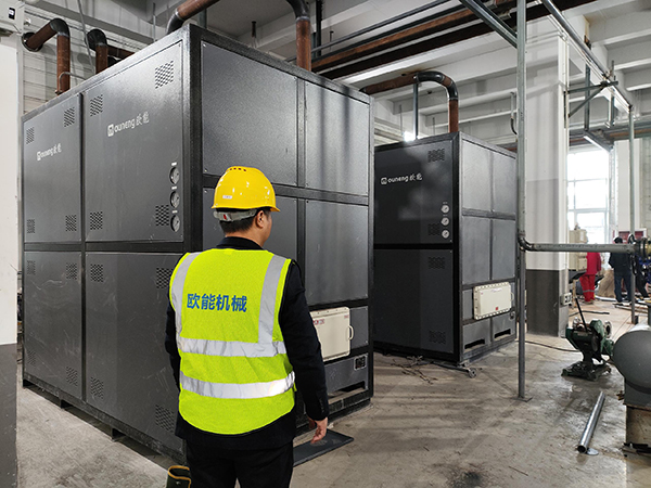 塑料添加剂反应釜控温750KW防爆导热油炉「黄瓜视频APP下载入口机械」