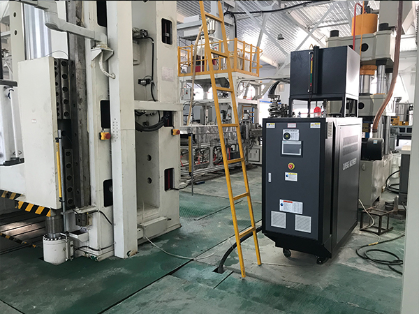 复合材料部件成型，使用碳纤维成型黄瓜视频污污下载控温效果好